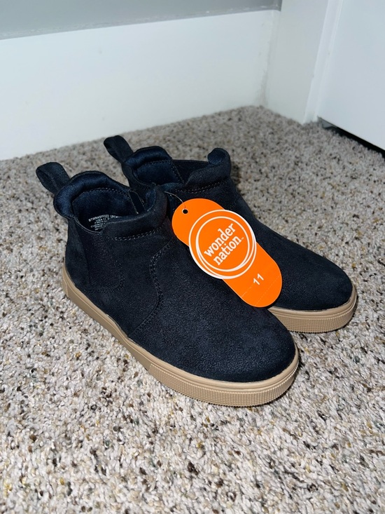 wonder nation Other - Wonder Nation Kids Black Suede High Top Sneakers with Tan Sole - Size 11